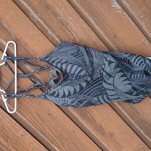 NWT Athleta Zuma Cross Back  Black Patterned Tankini Swim Top